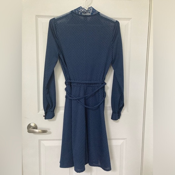VINTAGE BLUE POLKA DOT DRESS WITH LACE  - Size Small - Picture 4 of 9